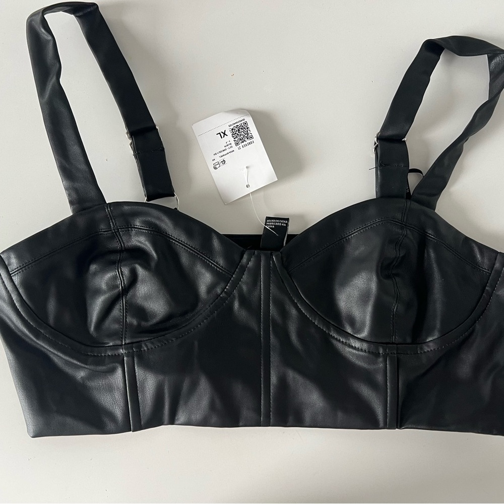 FUAX LEATHER CROP CORSET